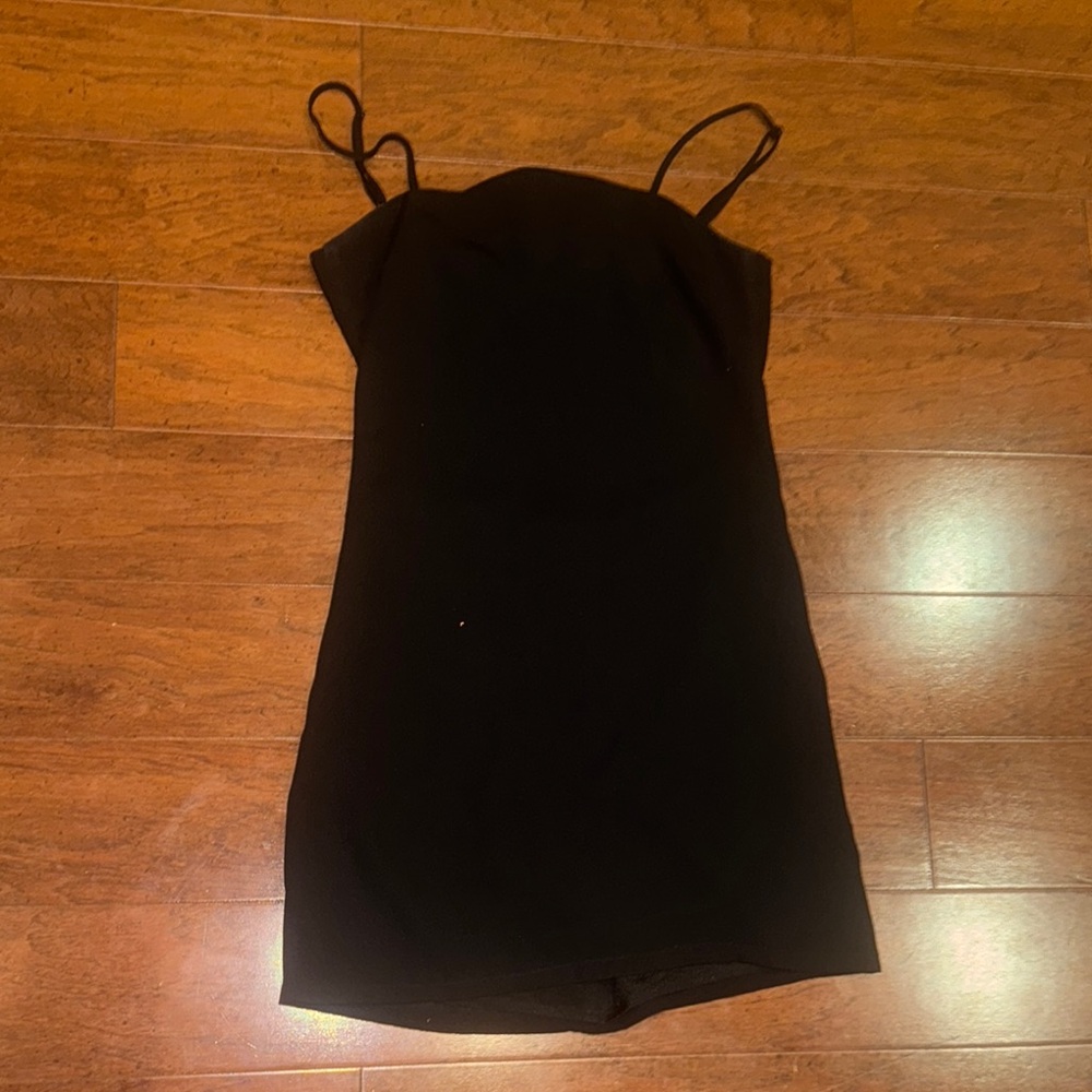 Elegant Black Sleeveless Dress